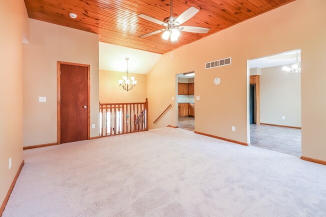 Photo - 1711 Roberta Dr