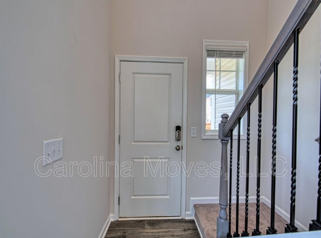 Photo - 904 Bryden Ln