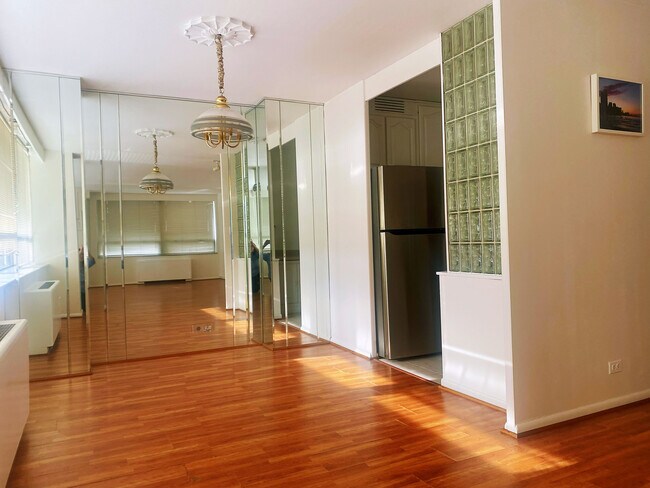 Photo - 5701 N Sheridan Rd Unit 11 A