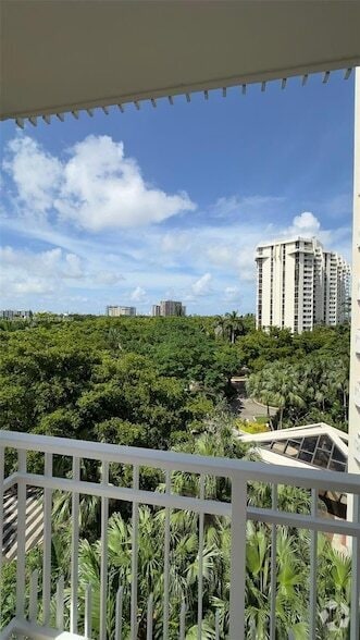 Building Photo - 2000 Towerside Terrace Unit 711 Rental