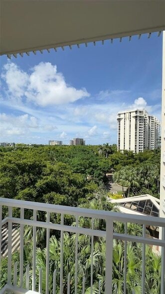 Photo - 2000 Towerside Terrace