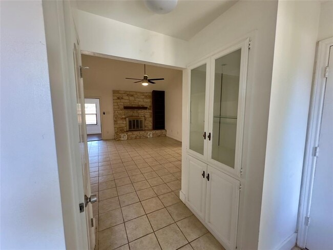 Photo - 2110 Meadow Brook Dr