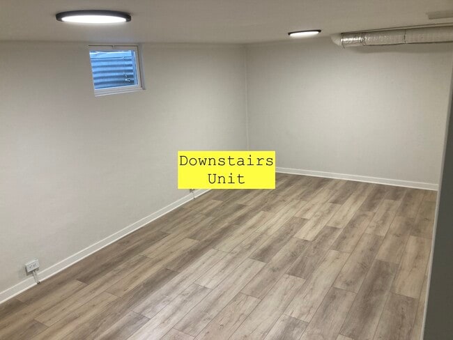 Photo - 943 Raymond Pl