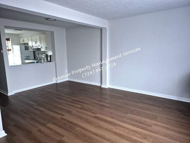 Photo - 7809 Lafayette Square