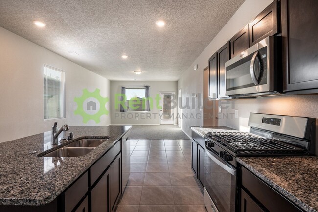 Photo - CHECK OUT THIS BRAND NEW DR HORTON HOME - ...