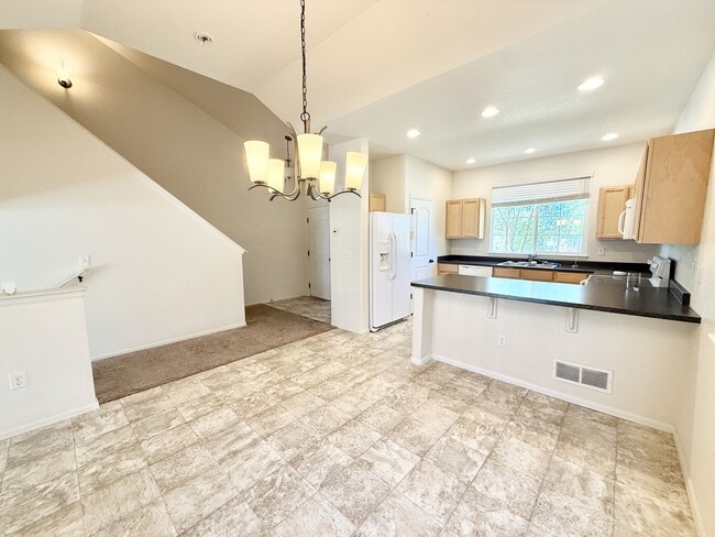 3442 Curlew Dr