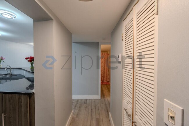 Photo - Unit 505