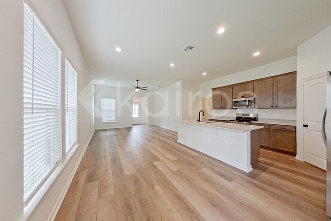 102 Acoustic Lane