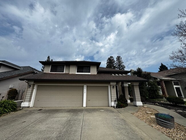 Photo - BEAUTIFUL 2 STORY 4 BD, 3 BATH, 3 CAR GARAGE, WITH POOL!