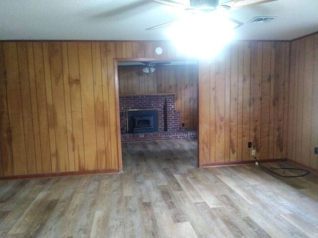 Photo - 1261 Mitchell Harper Rd