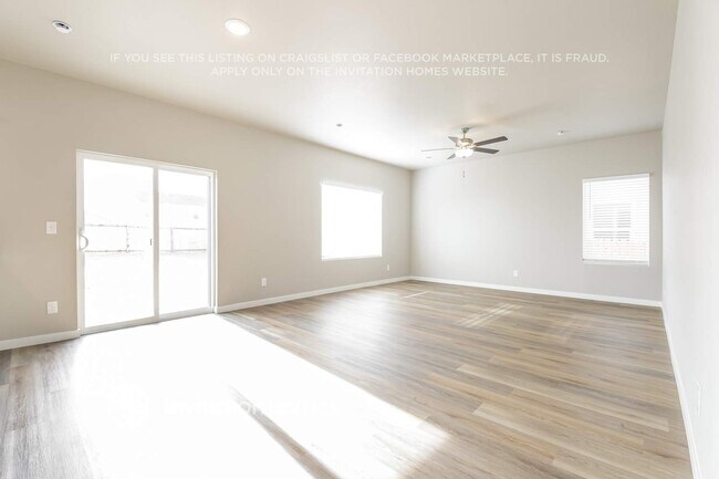 Photo - 2174 Alyssa St