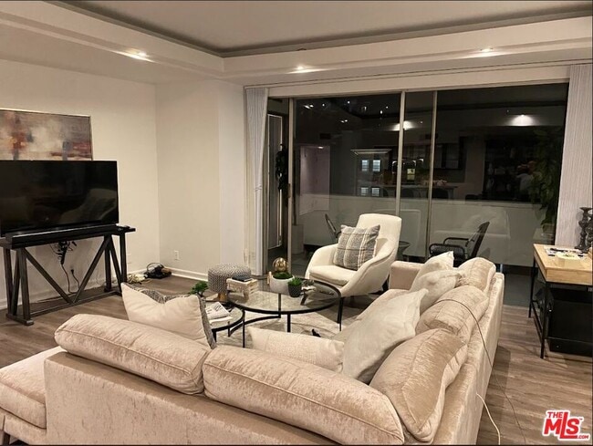 Photo - 7250 Franklin Ave Unit 503