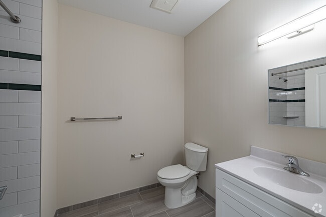 Photo - Henderson Square