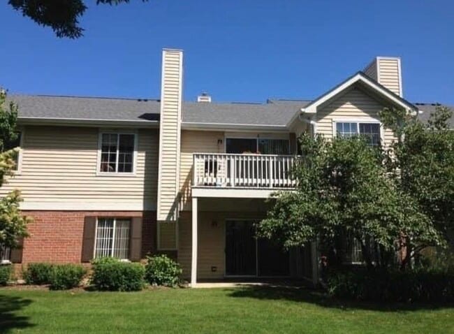 Photo - 345 Pembroke Ct Unit 6