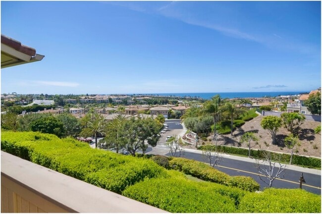 Photo - Stunning OCEAN VIEW Condo!