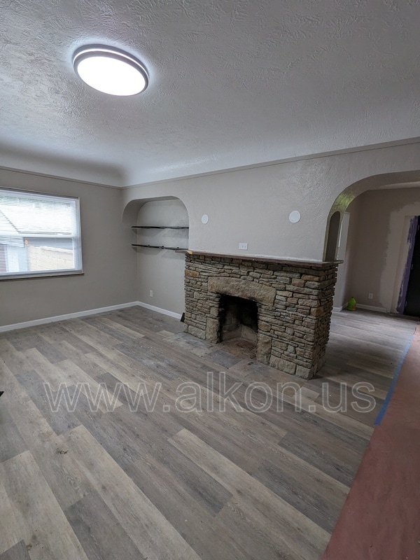 Photo - 998 Clifton Rd