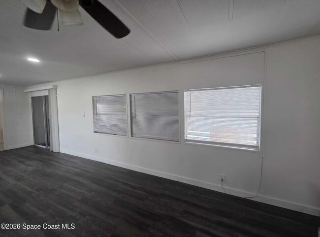 Photo - 2104 Mobiland Dr