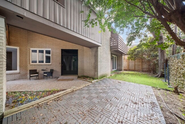 Photo - 2524 Nantucket Dr