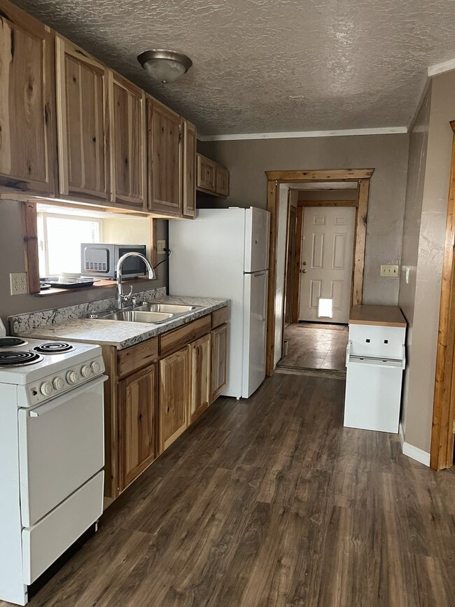 Photo - Cute 1 Bed 1 Bath Home with Attached Garage