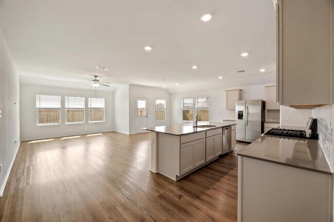 Photo - 113 Golden Grove Pkwy
