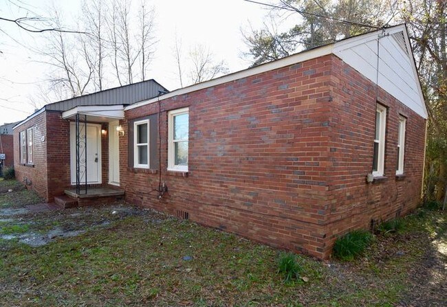 Photo - All-Electric 2 Bedroom Duplex - Section 8 OK