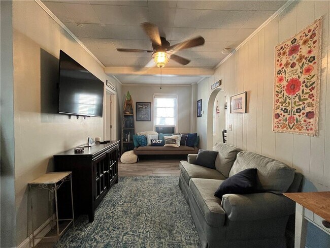 Photo - 16 Vaughan Ave Unidad 1