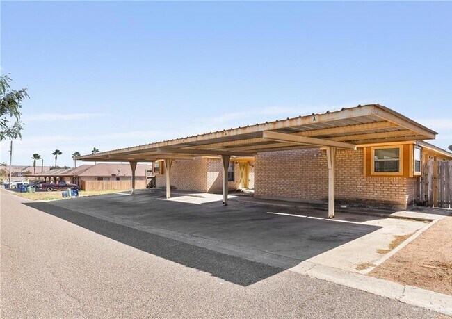 Photo - 405 E 2nd St Unidad A