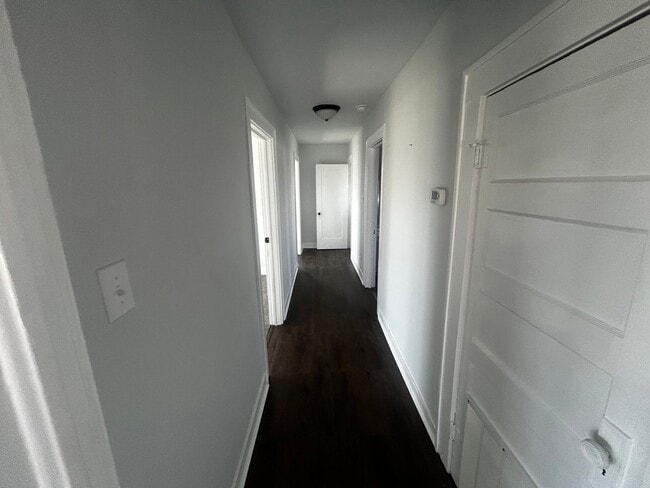 Photo - 1742 Victoria St