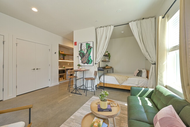 Bo Luc Lac - New Saigon