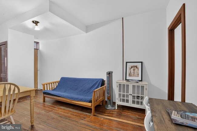 Building Photo - 4107 Ludlow St