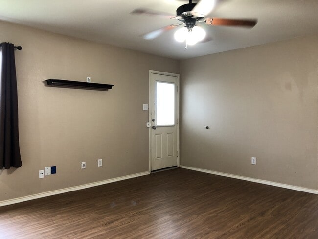 Photo - 2 bedroom 2 Bath Duplex in Crowley