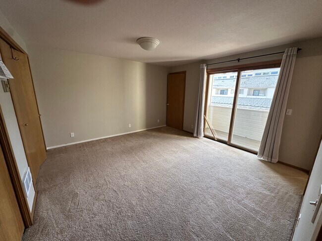 Photo - 1050 NE Butler Market Rd Unit Cedar Creek Condos