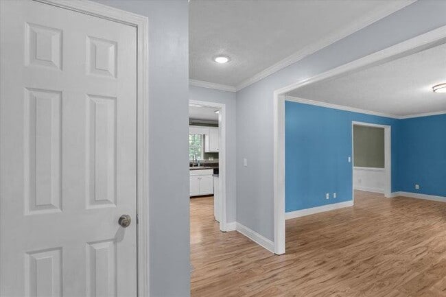 Photo - 175 Creekview Cir