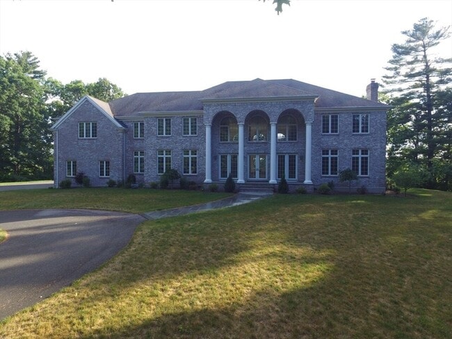 Photo - 11 Elizabeth Way