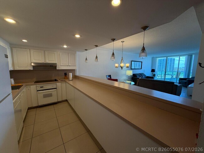 Photo - 19390 Collins Ave Unit 1405