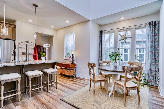 Photo - 111 Rosecroft Dr