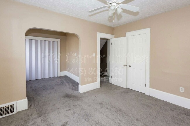 Photo - 7618 Grand Division Ave