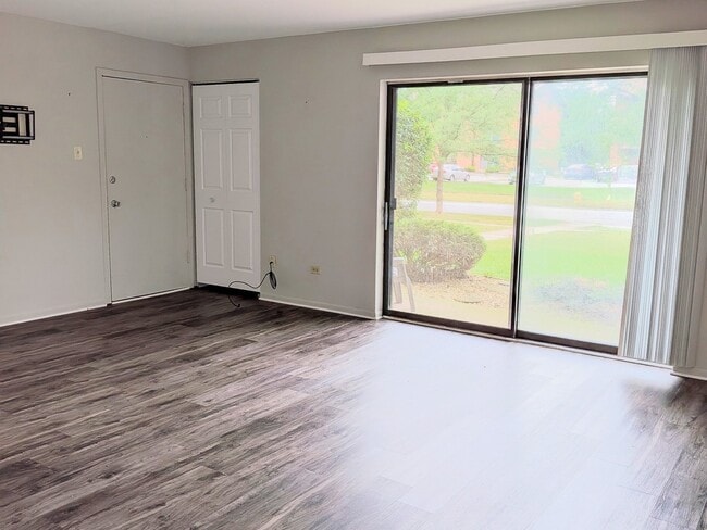 9817 Treetop Dr