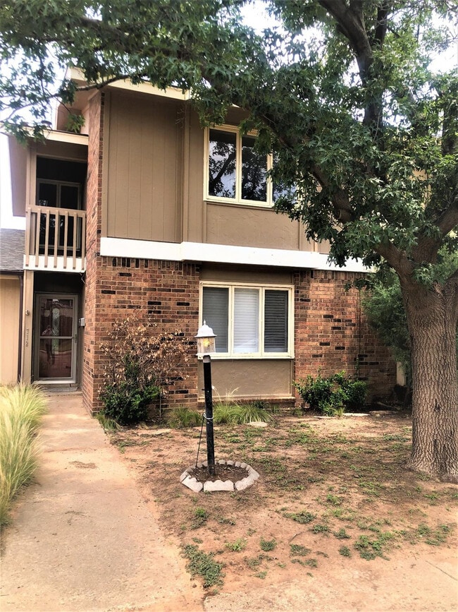Photo - 5712 38th St Townhome