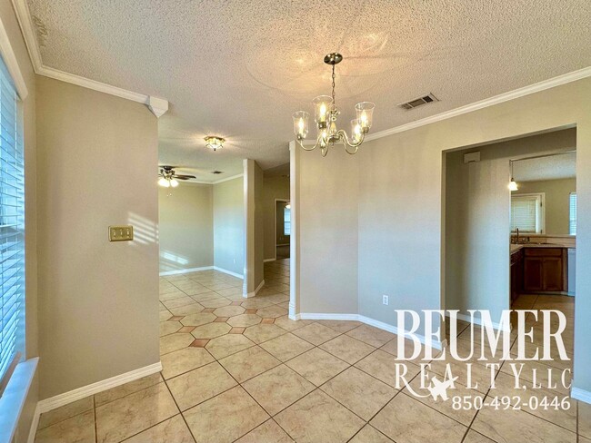 Photo - Beautiful 3Bed/2Bath Home Close to Corry Station