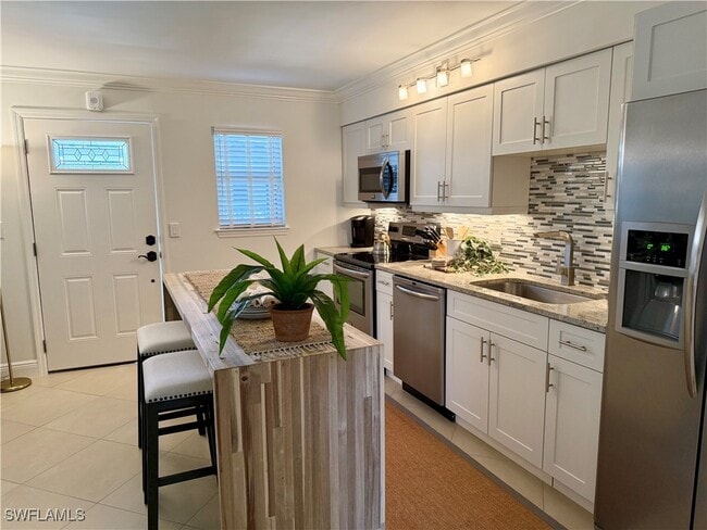 Photo - 960 7th St S Unit 202