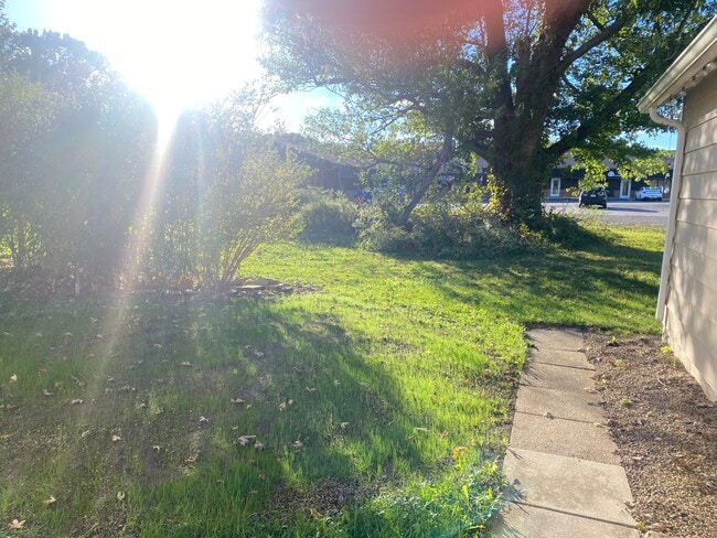 Photo - 108 Johnson St