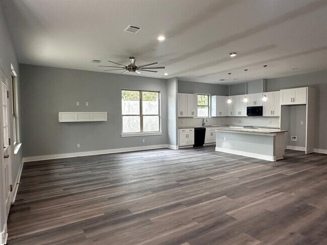 Photo - 142 Alele Dr