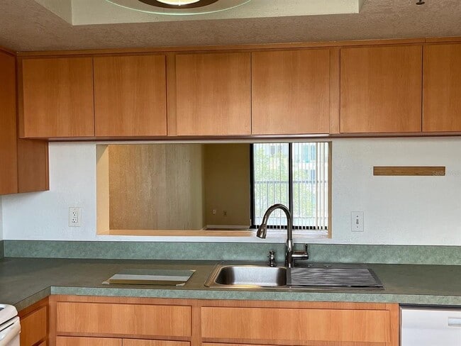 Photo - 201 W Laurel St Unit 608