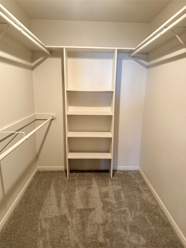 3525 Sage Rd Unit 813