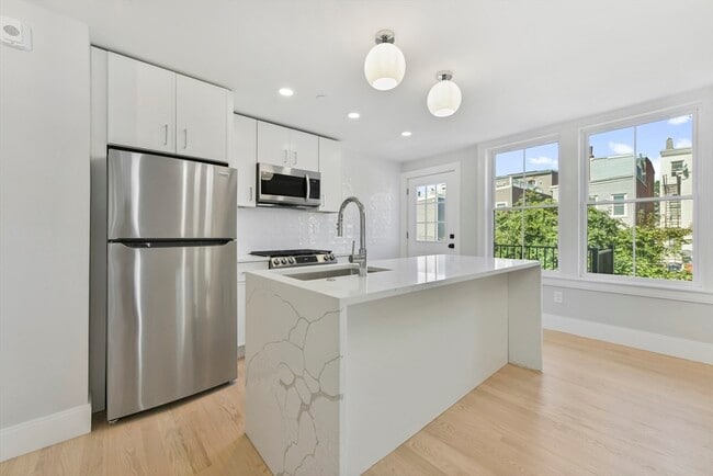 Photo - 227 Princeton St Apartment Unit #3
