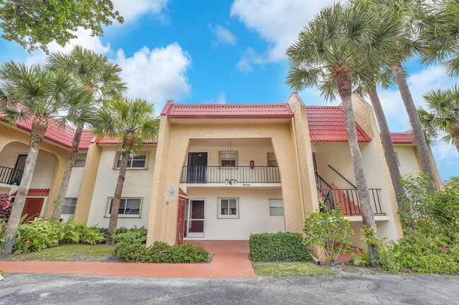 Photo - 210 Lake Evelyn Dr