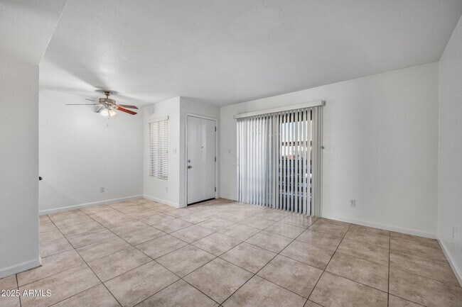 1241 N 48th St Unit 114