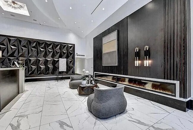 Photo - 400 W Peachtree St NW Unit 2514