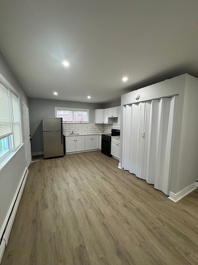 Photo - 1604 E Macdade Blvd Unit rear